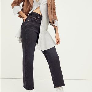 Levi’s Ribcage straight ankle jeans